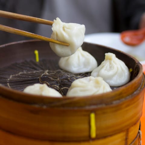 Minimum wage: a tall order for foreigners