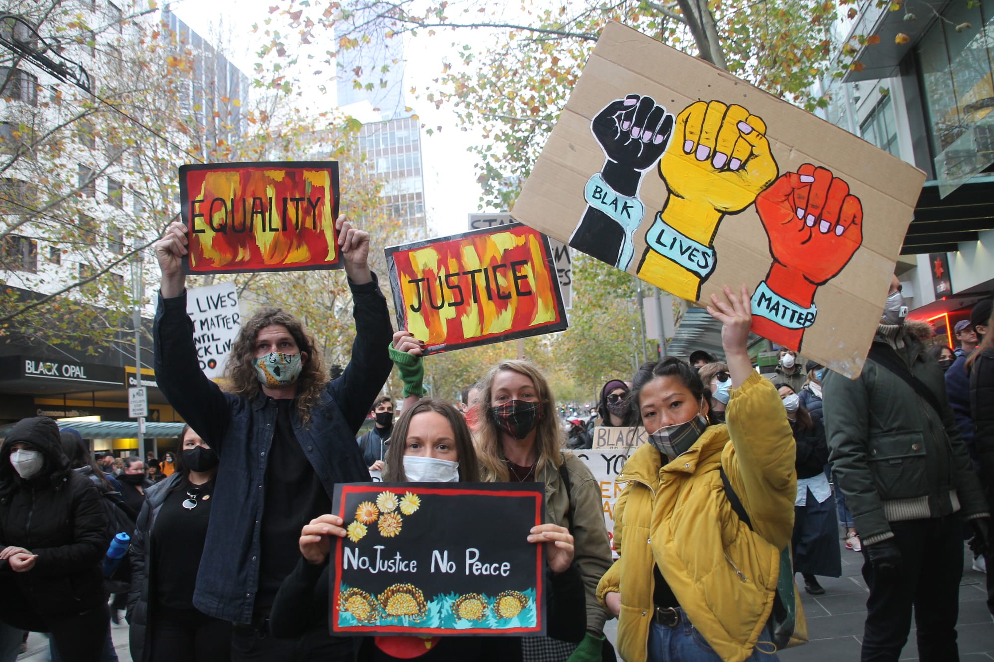 Thousands defy COVID-19 warnings for Black Lives Matter protest