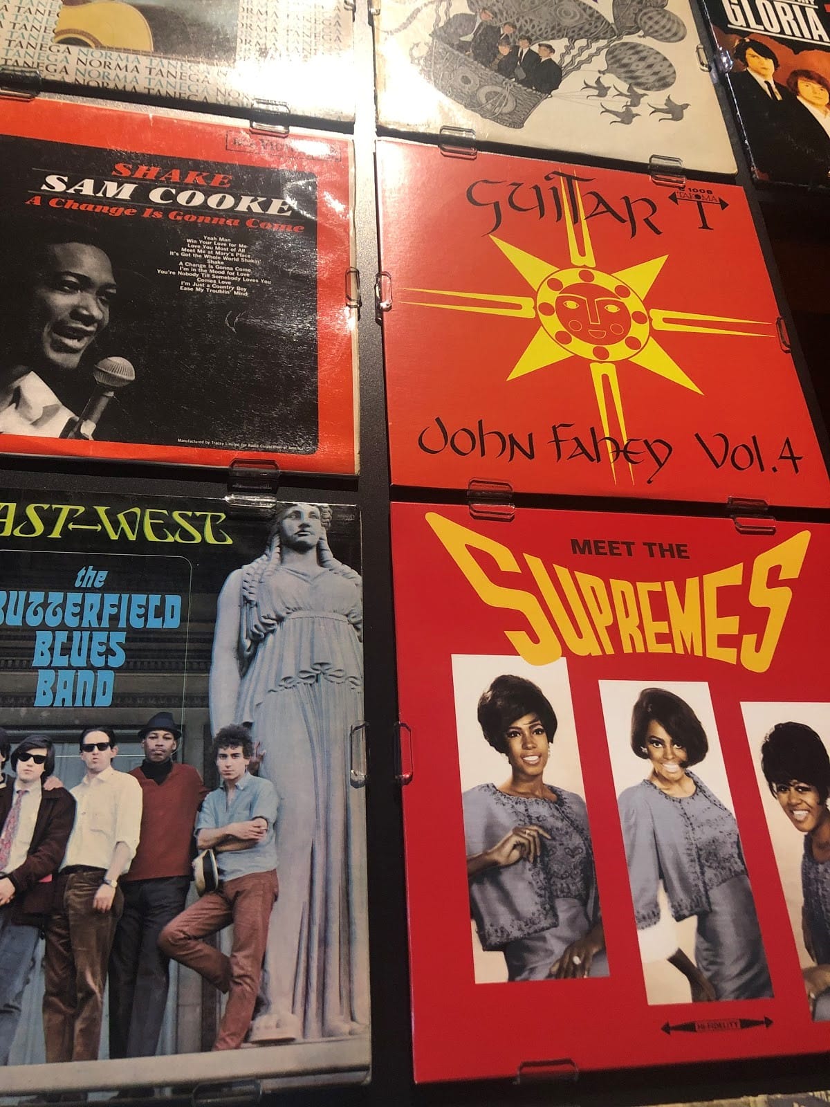 Exhibition puts '60s movers and shakers on centre stage