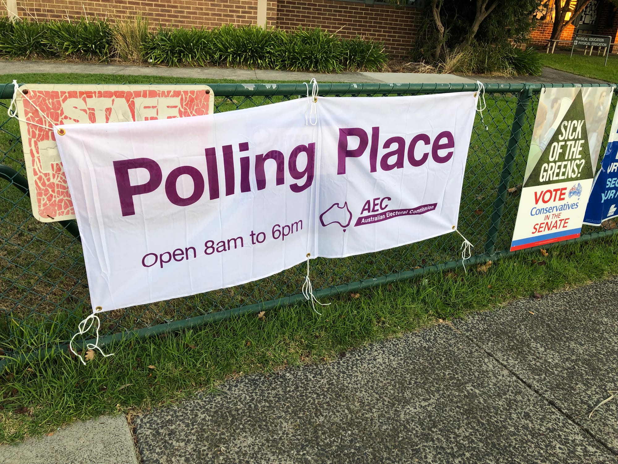 Social pressures sway secret ballots