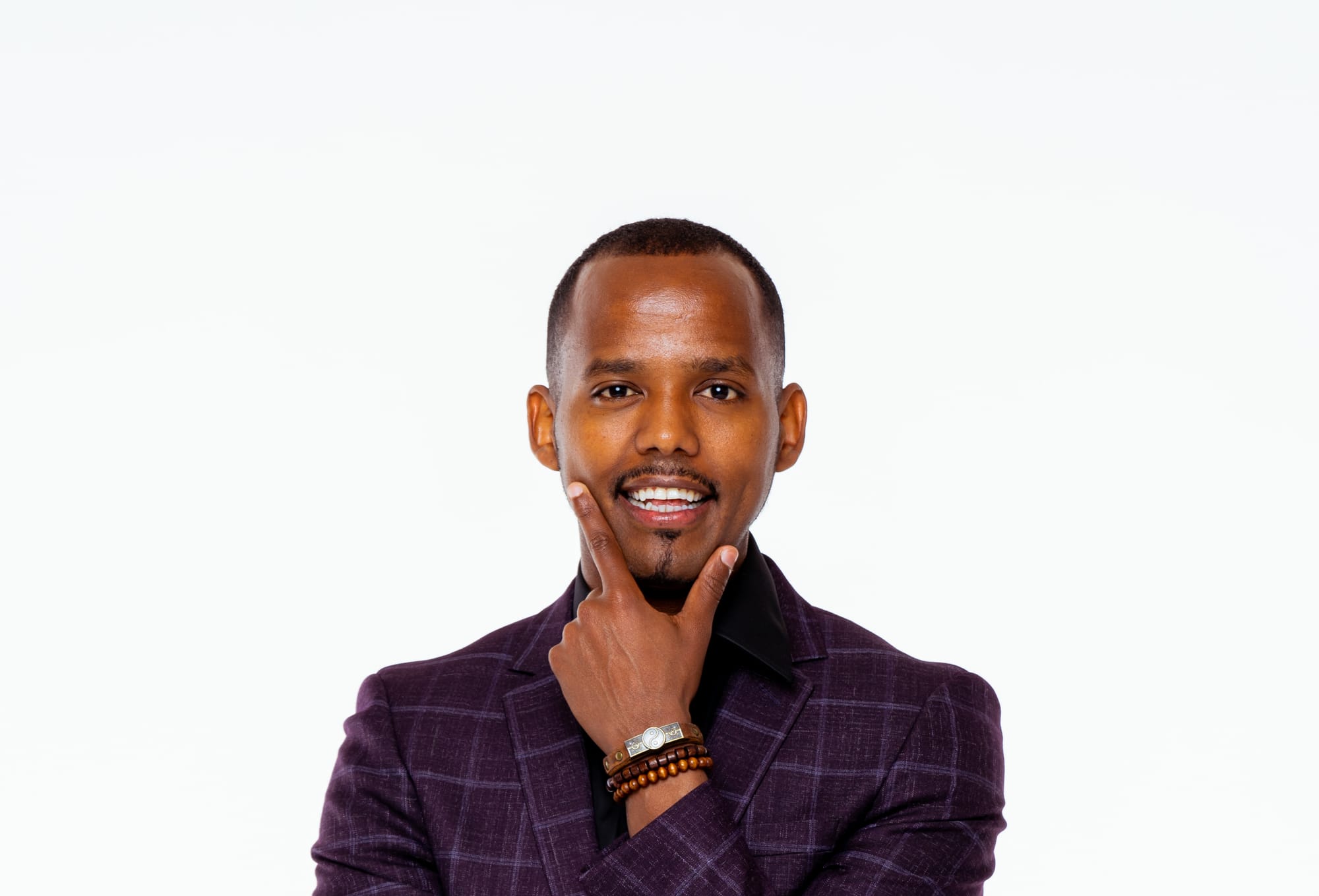 Impoverished and homeless: Comedian Joe White finds plenty to laugh about