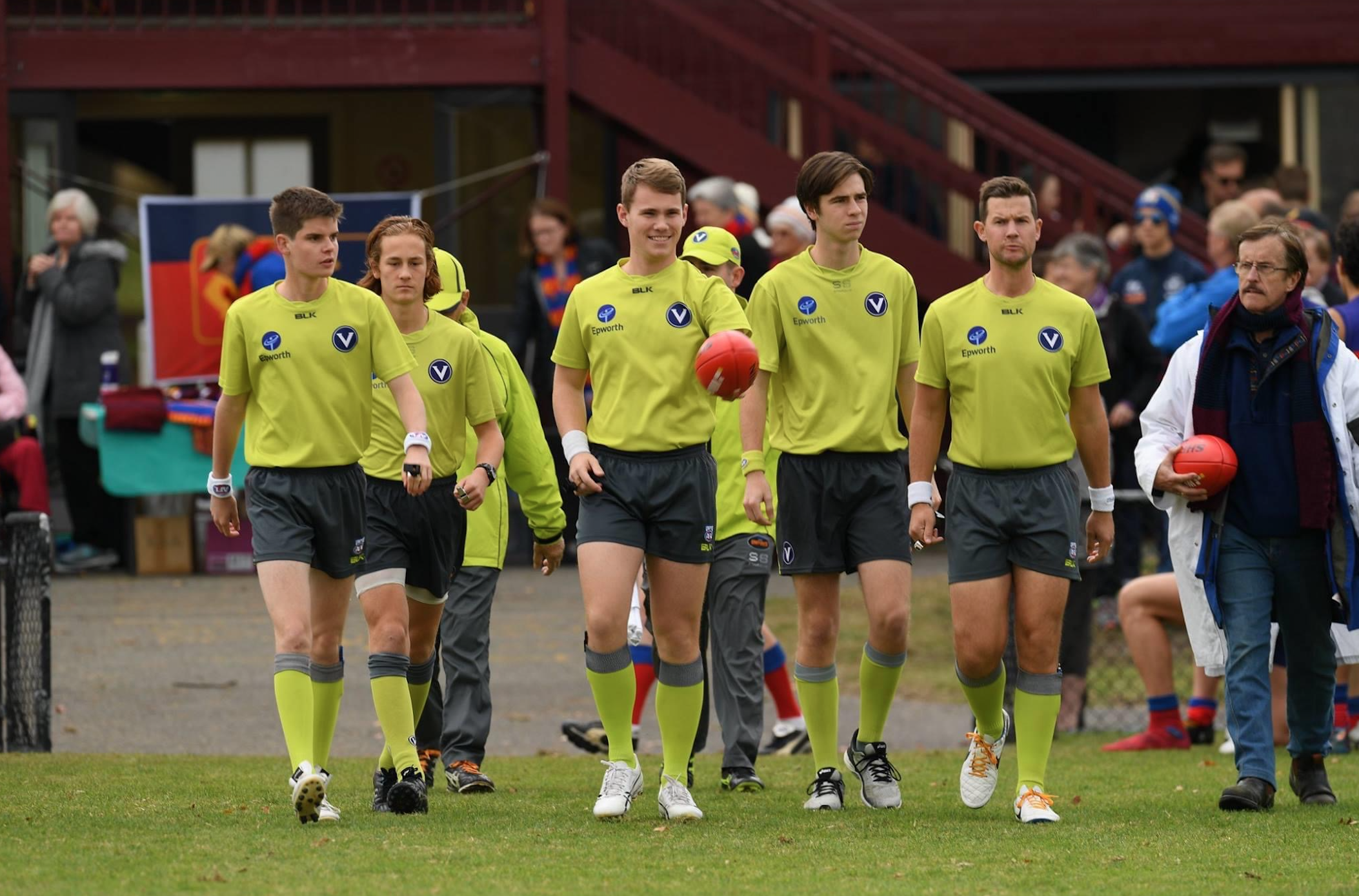 Footy Umpires: The third team on the field