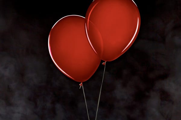 IT: Chapter Two - Pennywise terrifies, but other characters don't float