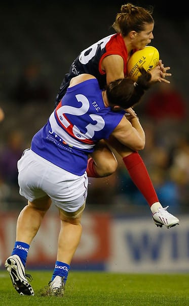 Rise and shine: Women's AFL gets a kick out of exhibition match post image