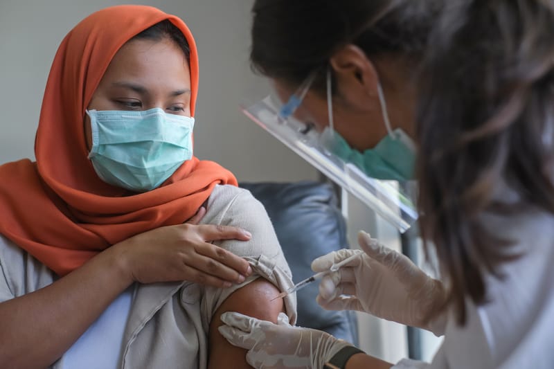 Culturally sensitive vaccination centres boost jabs in arms post image